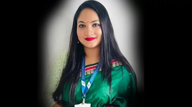 এক বাসের ধাক্কায় ছিটকে পড়ে অন্য বাসের চাকায়, প্রাণ গেল মাইলস